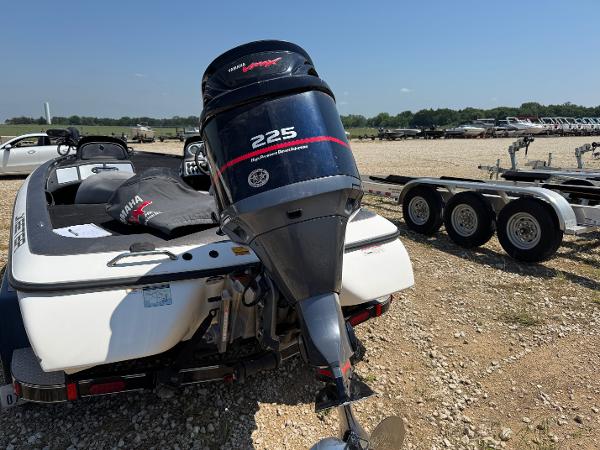 Skeeter ZX225 2011 - Marine Source
