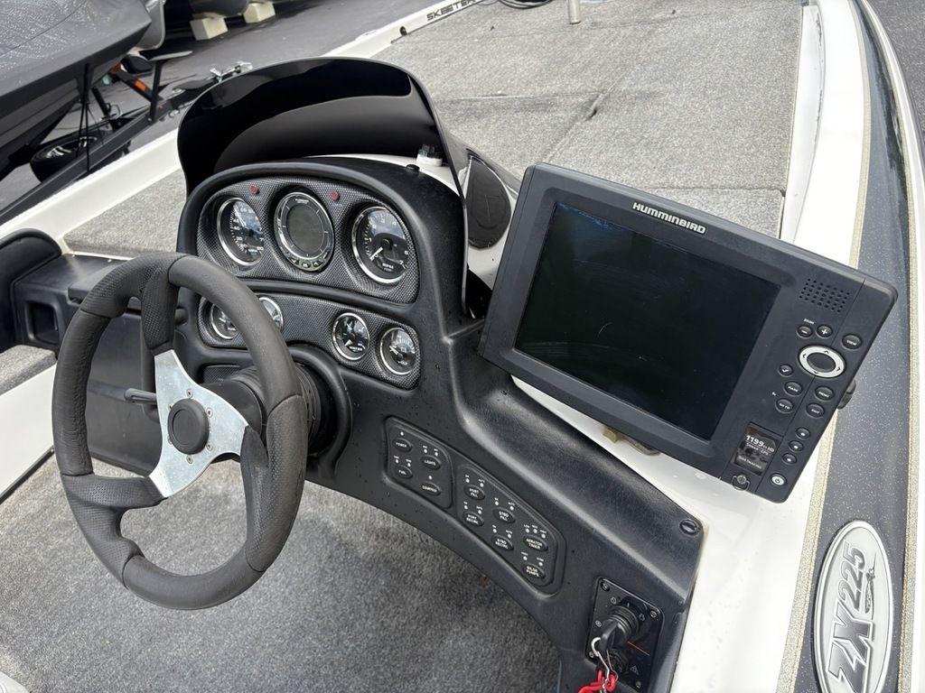 Skeeter ZX225 2005 - Marine Source